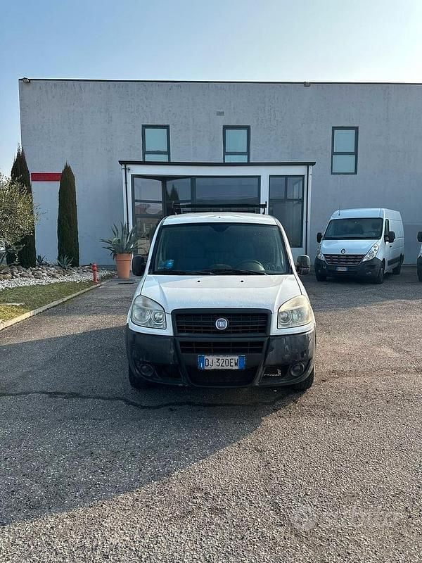 Usata Fiat Doblò S 103 CV (75 kW) 2008 Bianco Monovolume