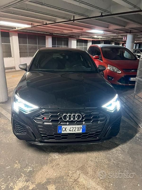 Nero Usata 2022 Audi S3 Tre volumi | 39.000 € (Buon prezzo) - Immagine 1/4