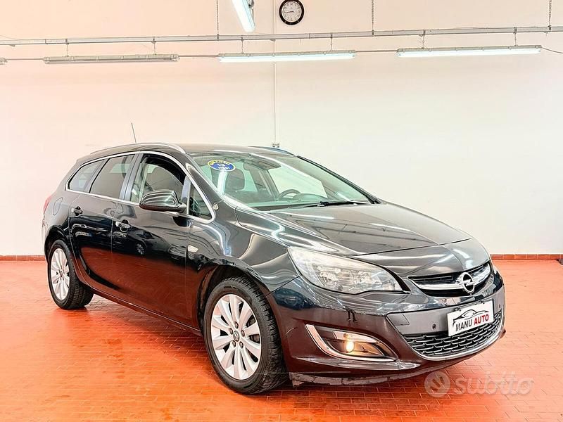 Usata Opel Astra Sport 110 CV (80 kW) 2016 Nero Station wagon