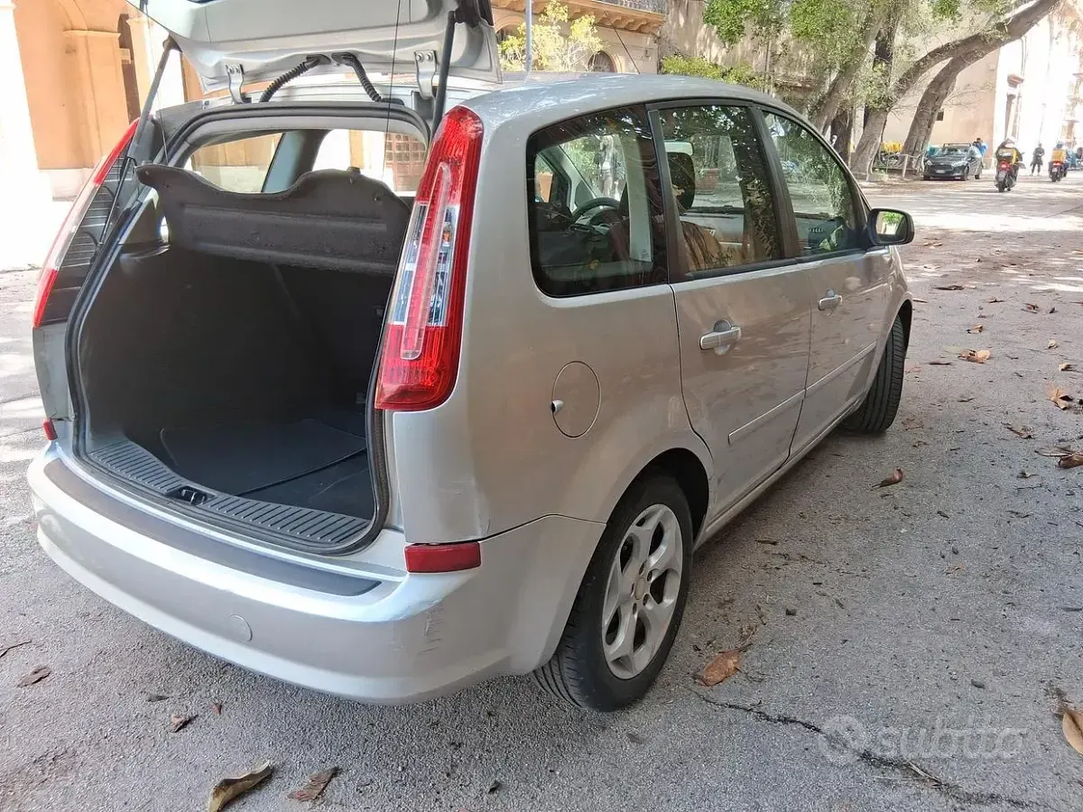 Usata Ford C-MAX 105 CV (77 kW) 2010 Grigio Monovolume