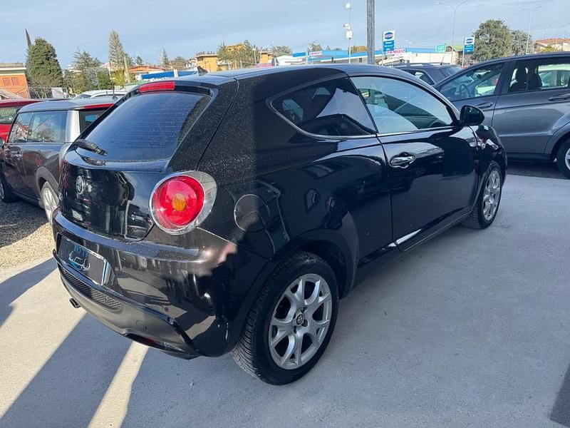 Usata Alfa Romeo MiTo Distinctive 104 CV (76 kW) 2011 Nero Utilitaria