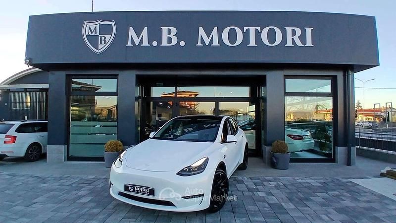 Usata Tesla Model Y 152 kW (208 CV) 2022 Bianco SUV