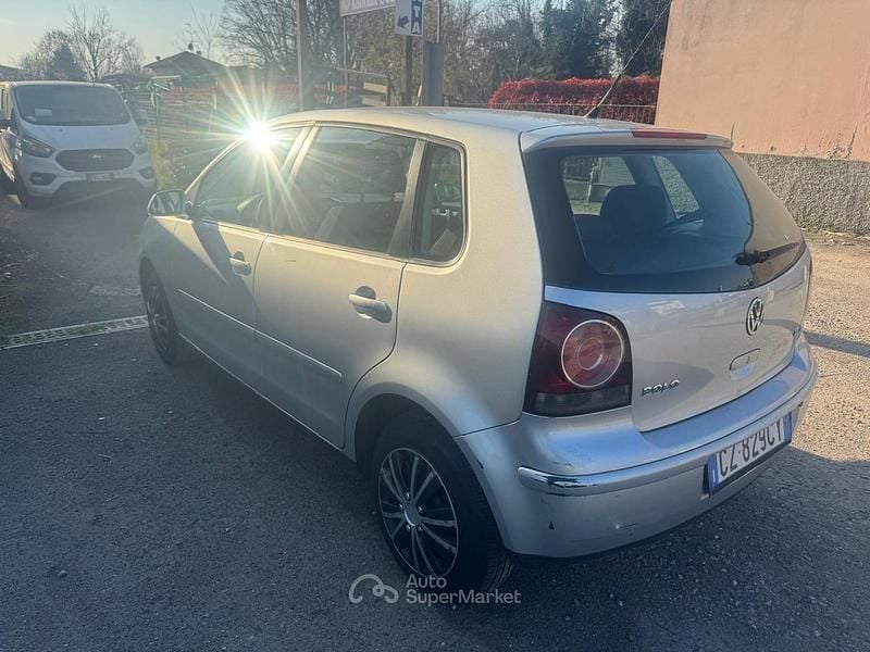 Usata VW Polo 64 CV (47 kW) 2006 Argento Utilitaria
