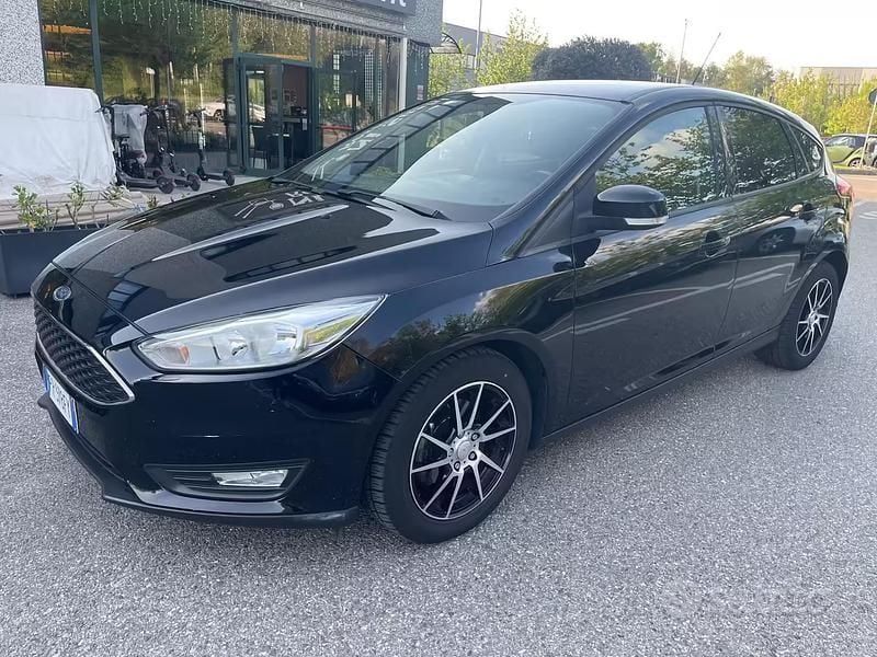 Usata Ford Focus 95 CV (69 kW) 2018 Nero Berlina