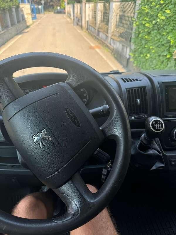 Usata Peugeot Boxer 57 CV (41 kW) 2012 Furgone
