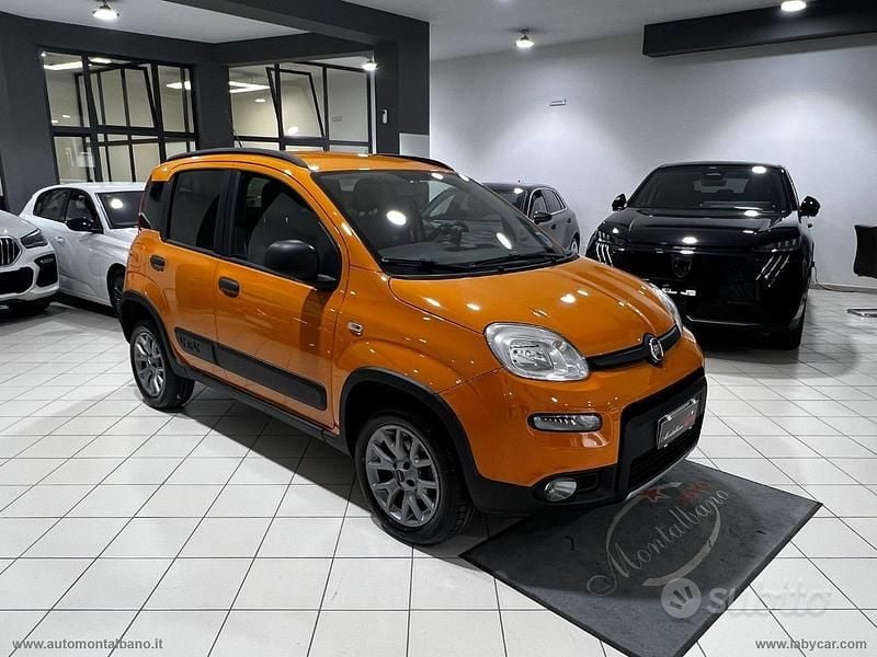 Usata Fiat Panda 4x4 S 95 CV (69 kW) 2018 Arancione Utilitaria