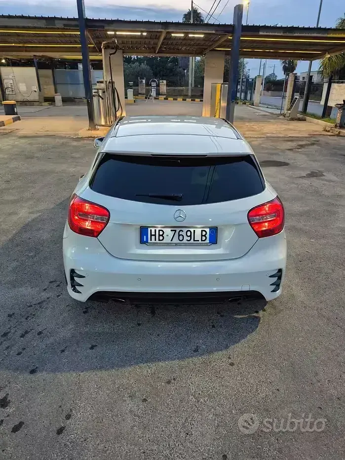 Usata Mercedes A250 211 CV (155 kW) 2015 Bianco Utilitaria