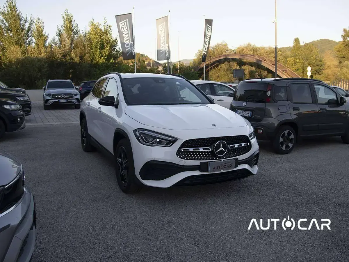 Usata Mercedes GLA250 Premium Plus 160 CV (117 kW) 2023 Bianco SUV