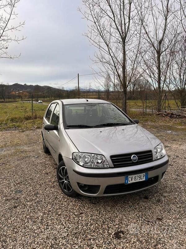Usata 2004 Fiat Punto Utilitaria | 2000 € (Buon prezzo) - Immagine 1/4