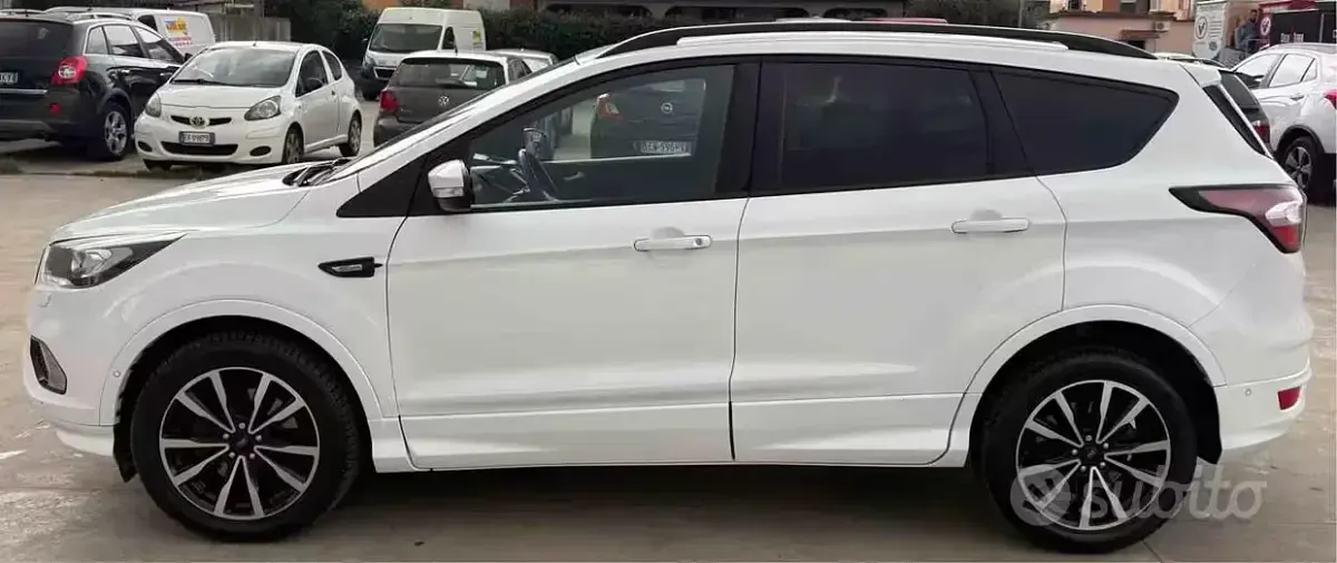 Usata Ford Kuga ST-Line 179 CV (131 kW) 2019 Bianco SUV