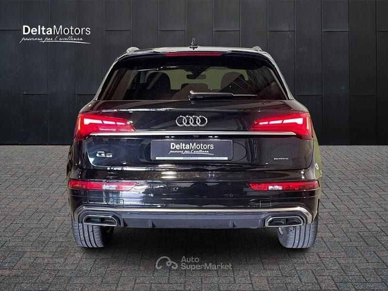 Usata Audi Q5 S-Line 204 CV (150 kW) 2024 Grigio metallizzato SUV
