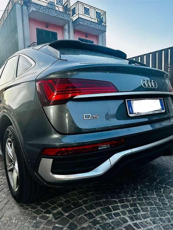 Grigio Usata 2022 Audi Q5 S-line plus SUV | 38.000 € (Buon prezzo) - Immagine 1/4