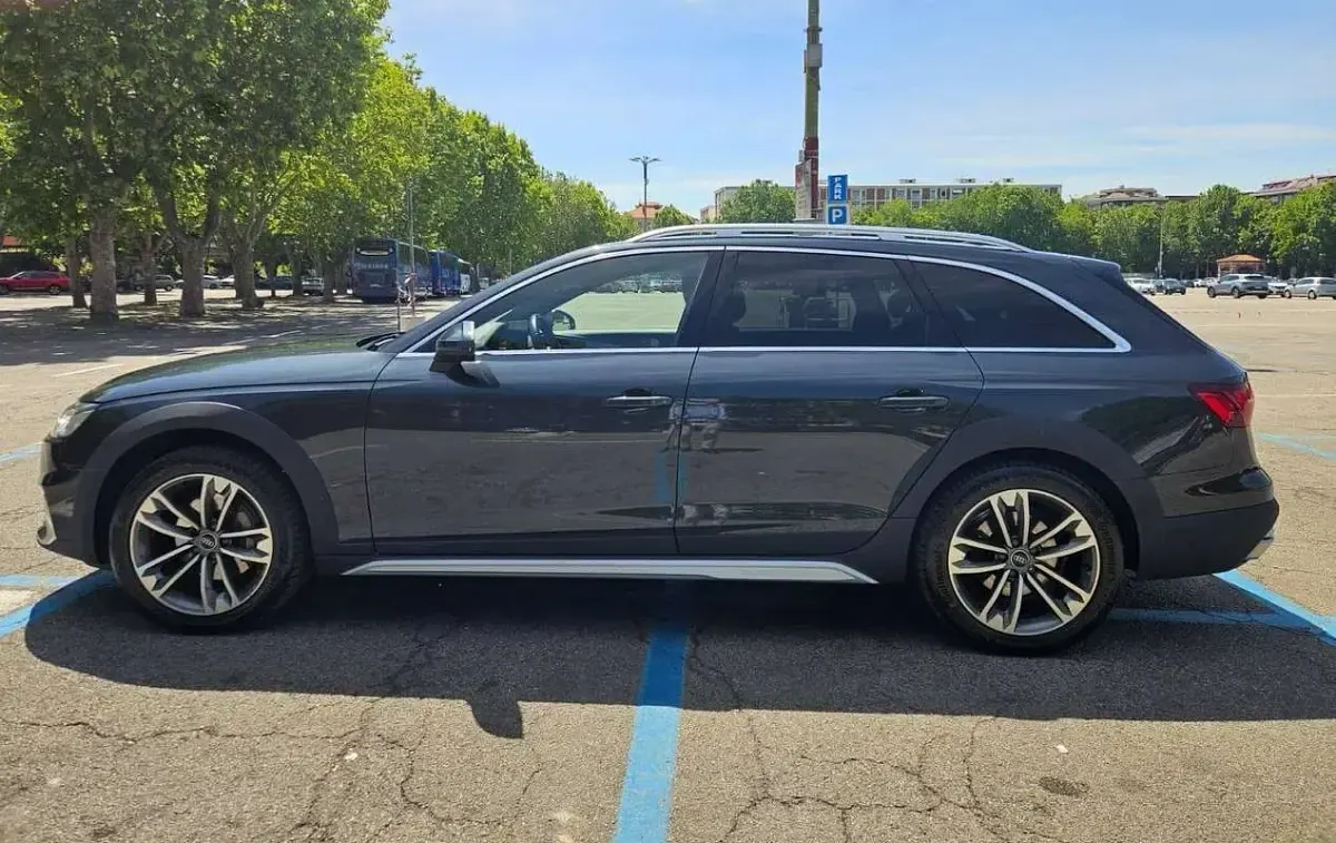 Usata Audi A4 Allroad Ambiente 204 CV (150 kW) 2021 Grigio Station wagon