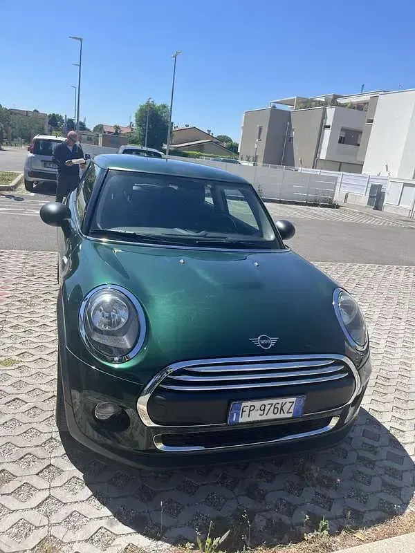 Usata Mini ONE 102 CV (75 kW) 2018 Utilitaria