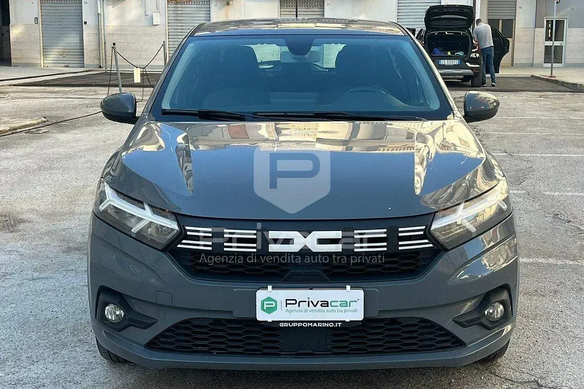 Usata Dacia Sandero Expression 101 CV (74 kW) 2024 Grigio Berlina