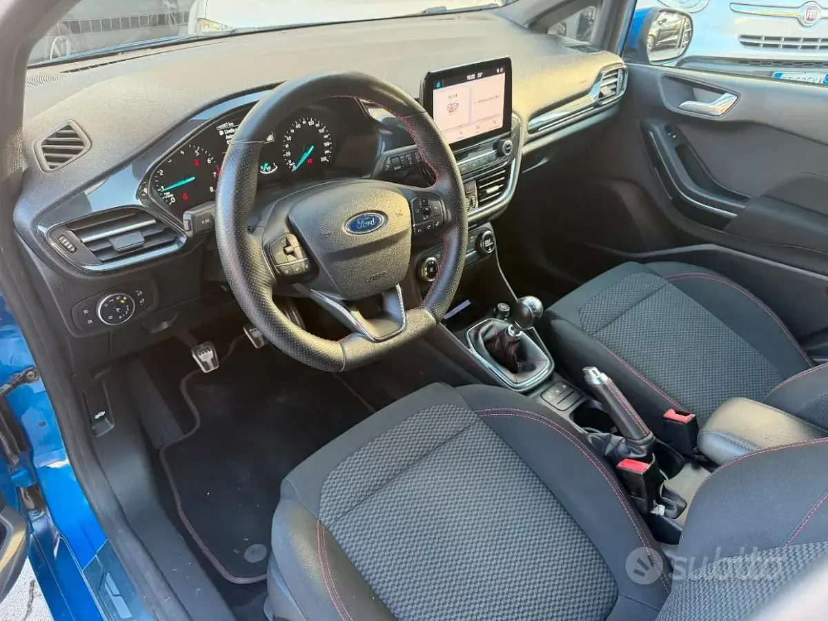 Usata Ford Fiesta ST-Line 101 CV (74 kW) 2019 Blu/azzurro Utilitaria