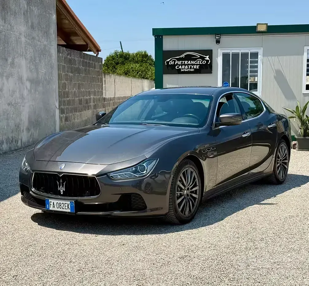 Usata Maserati Ghibli 250 CV (183 kW) 2015 Grigio Berlina