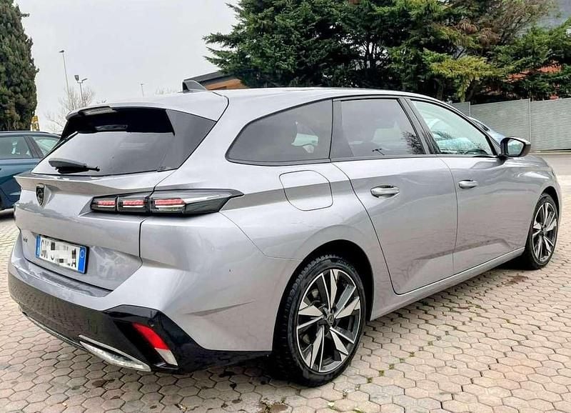 Usata Peugeot 308 SW Allure 131 CV (96 kW) 2022 Station wagon