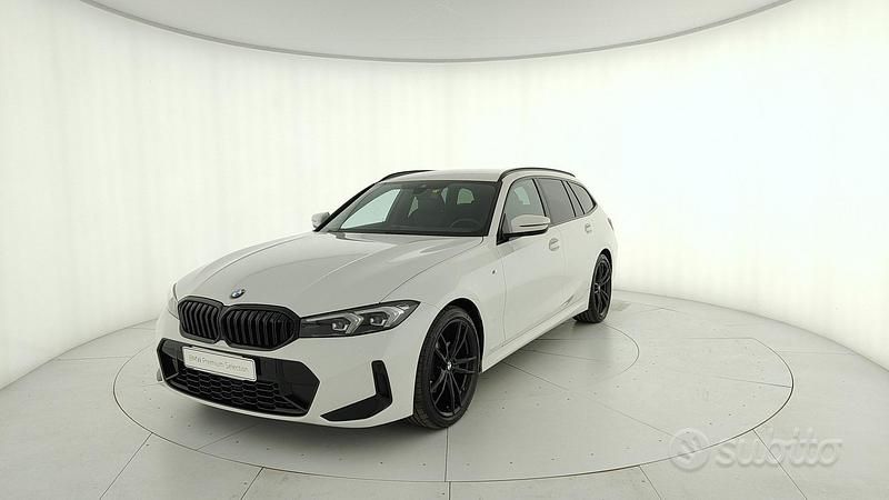 Bianco Usata 2024 BMW 320e M Sport Station wagon | 46.400 € (Buon prezzo) - Immagine 1/4