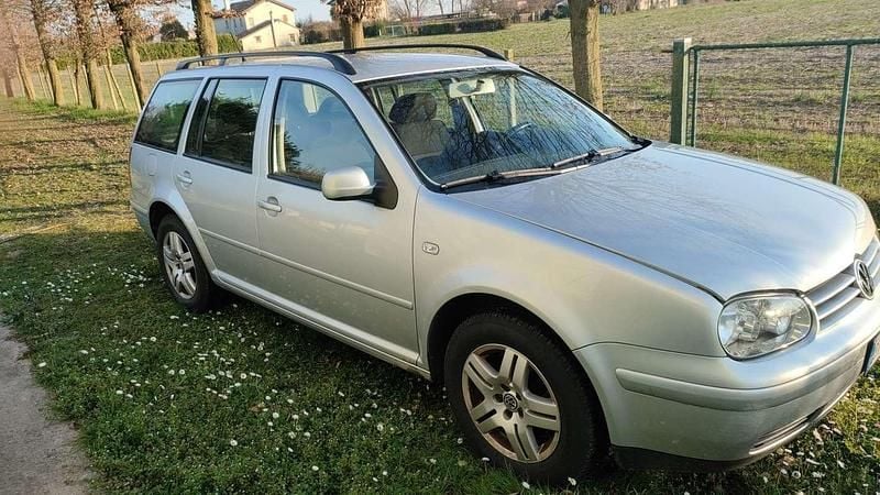 Usata VW Golf IV 101 CV (74 kW) 2005 Grigio Station wagon