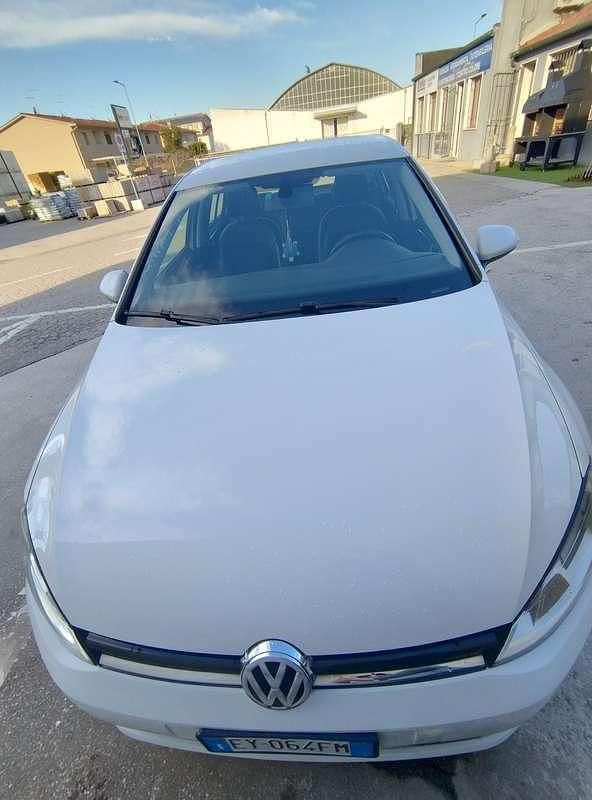 Usata VW Golf VII Highline 122 CV (89 kW) 2015 Berlina