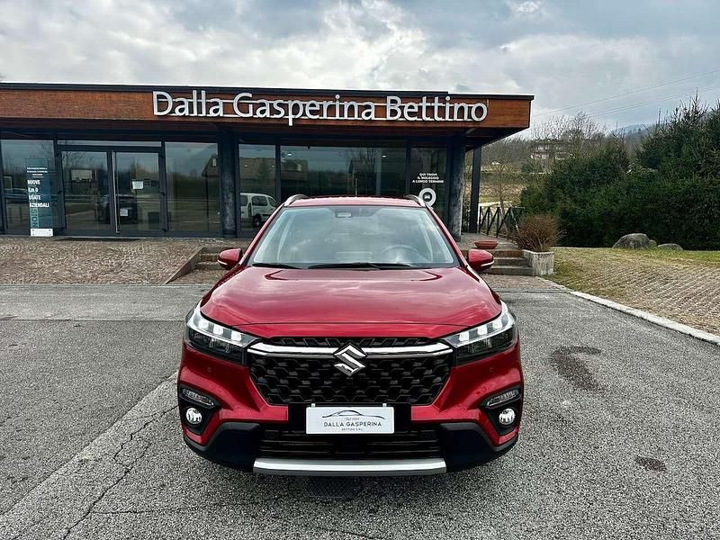 Usata Suzuki SX4 S-Cross 129 CV (94 kW) 2023 Rosso siviglia SUV