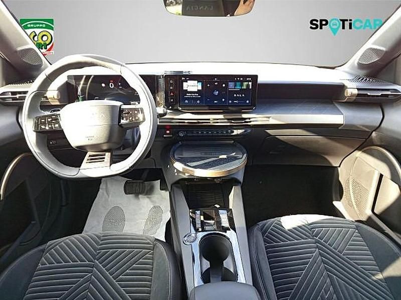 Nuova Lancia Ypsilon 101 CV (74 kW) 2025 Oro Utilitaria