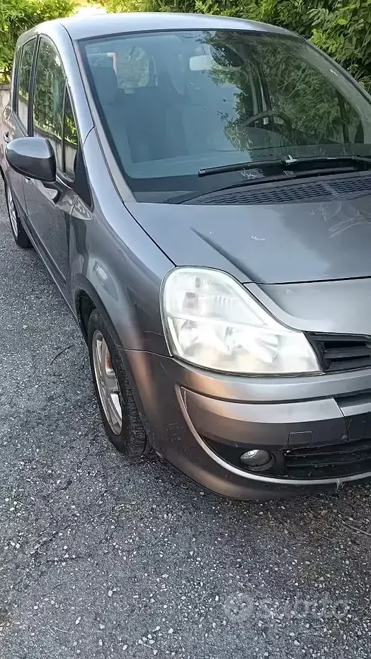 Usata Renault Grand Modus 85 CV (62 kW) 2008 Grigio Monovolume