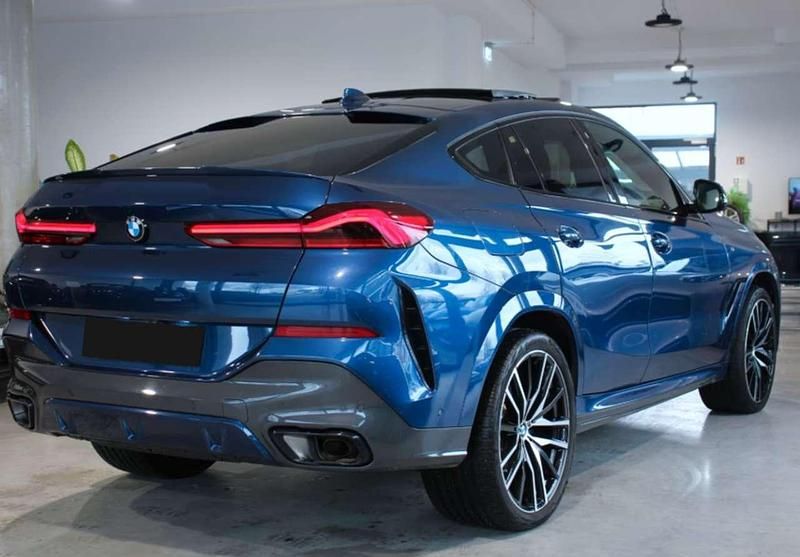 Usata BMW X6 M Sport 340 CV (250 kW) 2022 Blu metallizzato SUV