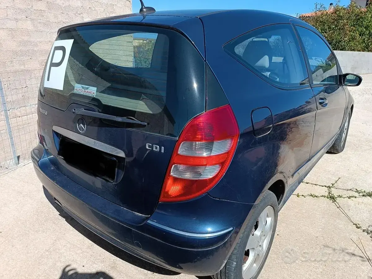 Usata Mercedes A180 109 CV (80 kW) 2004 Blu