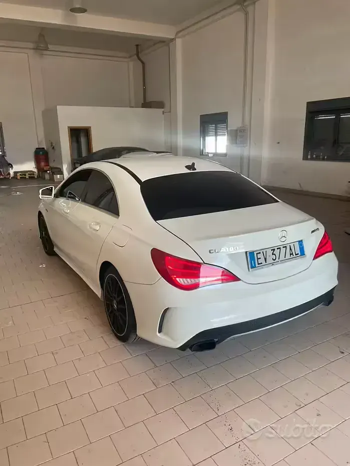 Usata Mercedes CLA180 Executive 109 CV (80 kW) 2014 Bianco Coupé