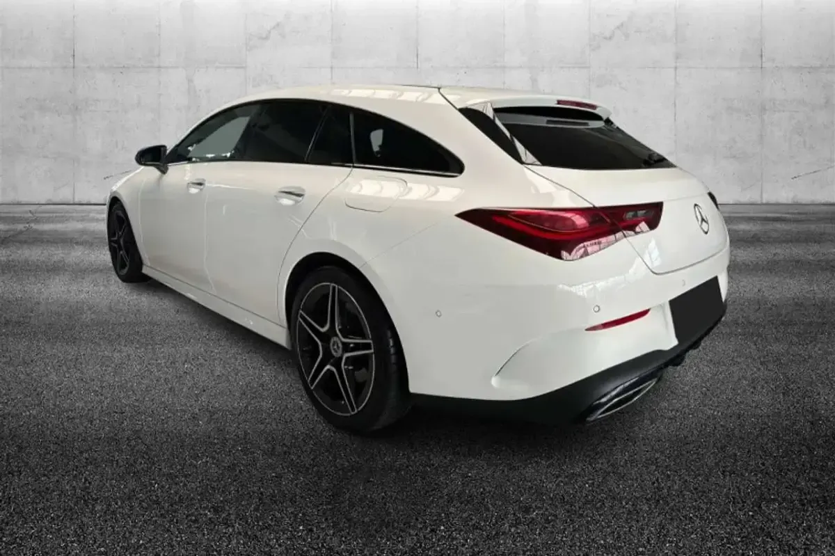 Usata Mercedes CLA250 Shooting Brake AMG Line Premium 224 CV (164 kW) 2023 Bianco Station wagon