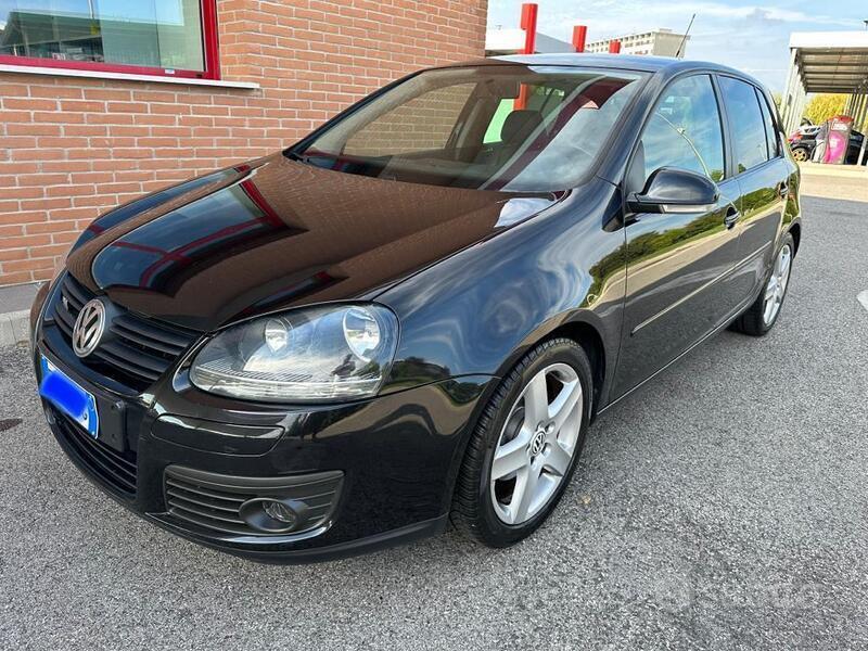 Usato 2008 VW Golf V 1.9 Diesel 105 CV (4.000 €)