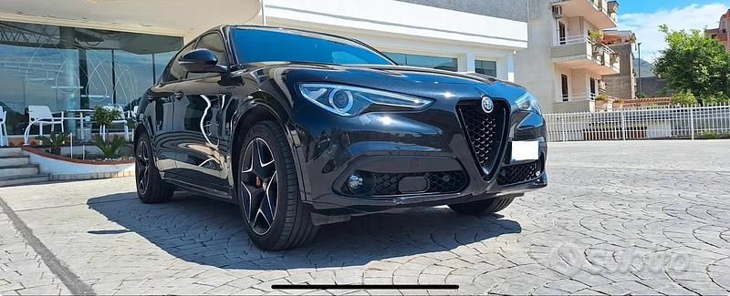 Usata Alfa Romeo Stelvio Veloce 210 CV (154 kW) 2020 Nero SUV