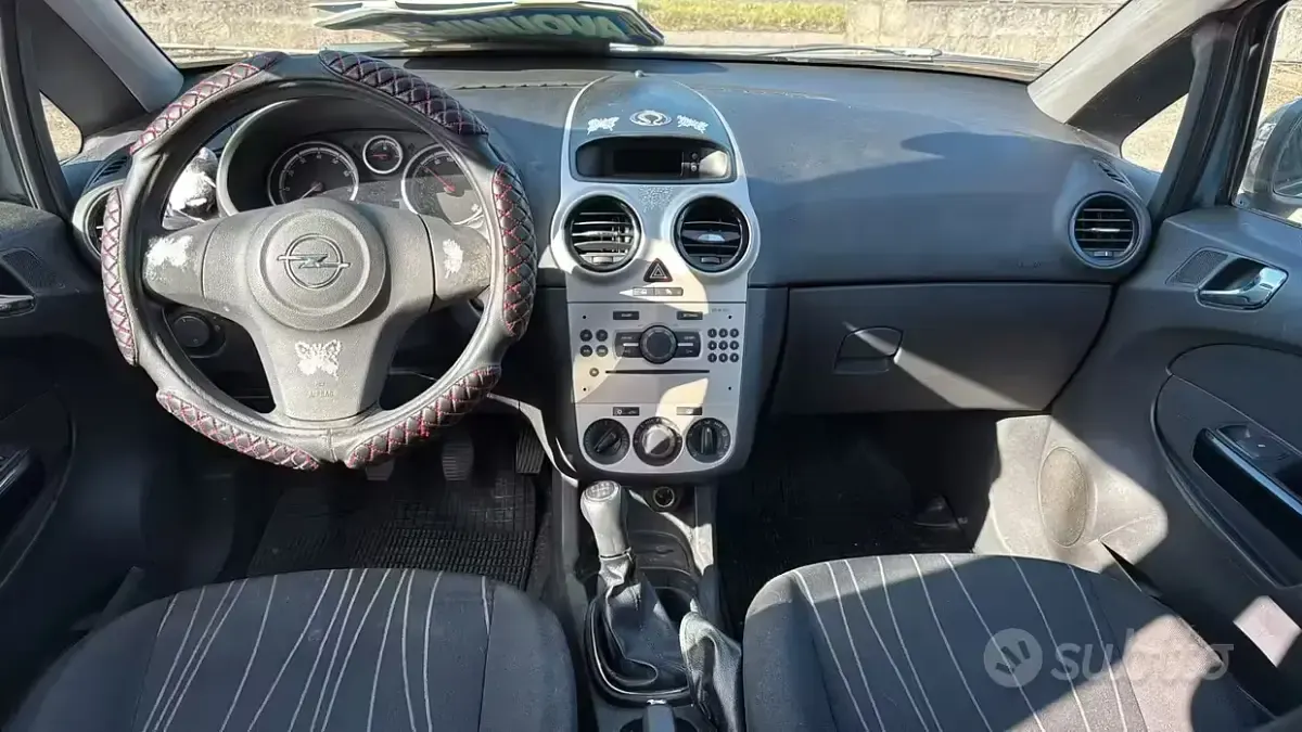 Usata Fiat Punto 60 CV (44 kW) 1998 Grigio Berlina