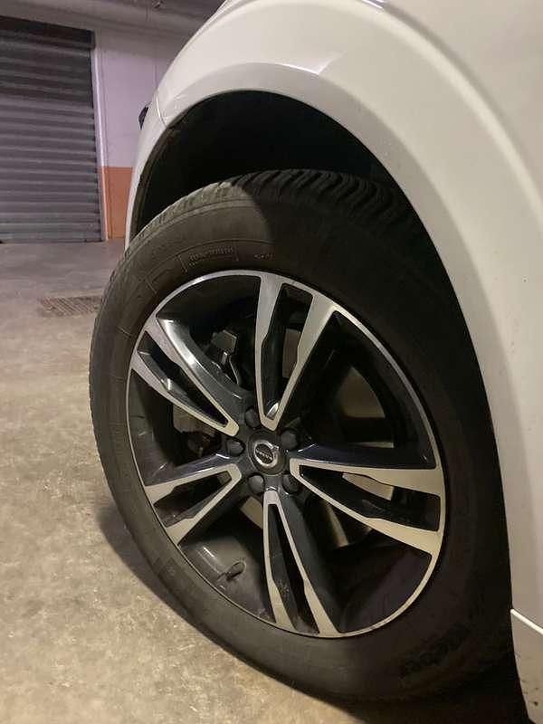 Usata Volvo XC60 Momentum 250 CV (183 kW) 2020 SUV