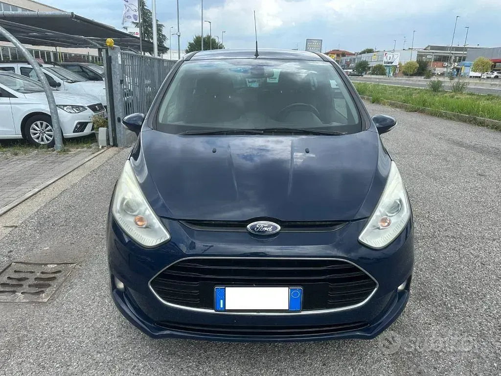 Usata Ford B-MAX Titanium 90 CV (66 kW) 2015 Blu Monovolume