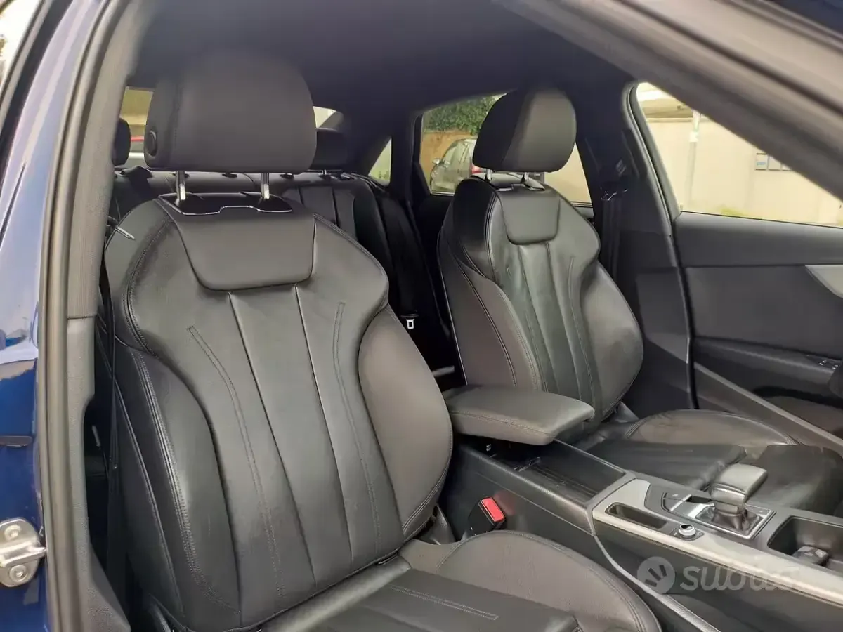 Usata Audi A4 S-Line 190 CV (139 kW) 2020 Blu Berlina