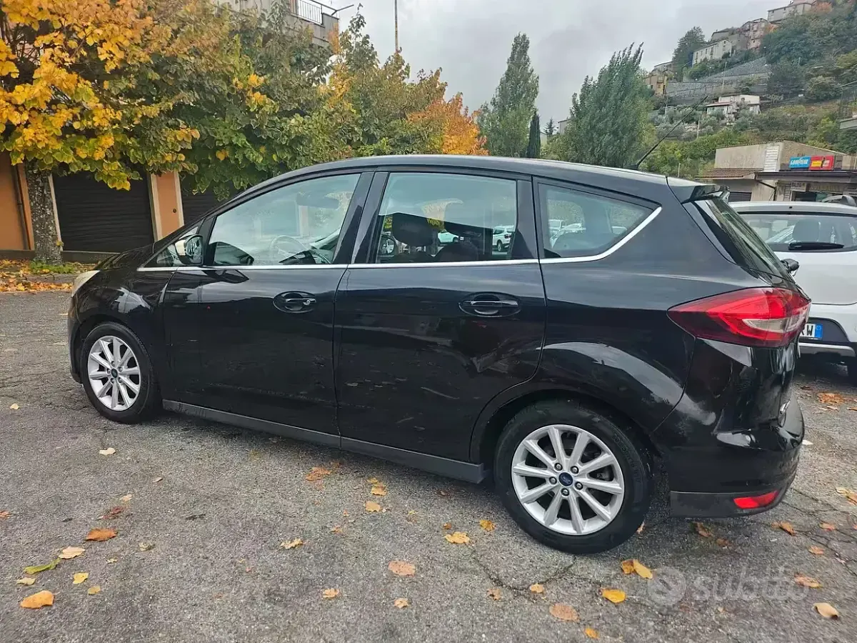Usata Ford C-MAX Business Edition 120 CV (88 kW) 2017 Nero Monovolume