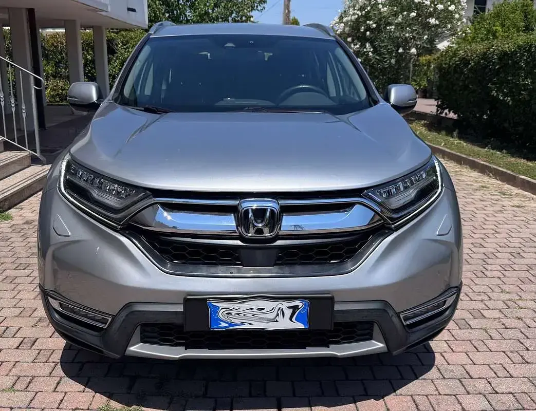 Usata Honda CR-V Comfort 145 CV (106 kW) 2019 Argento SUV