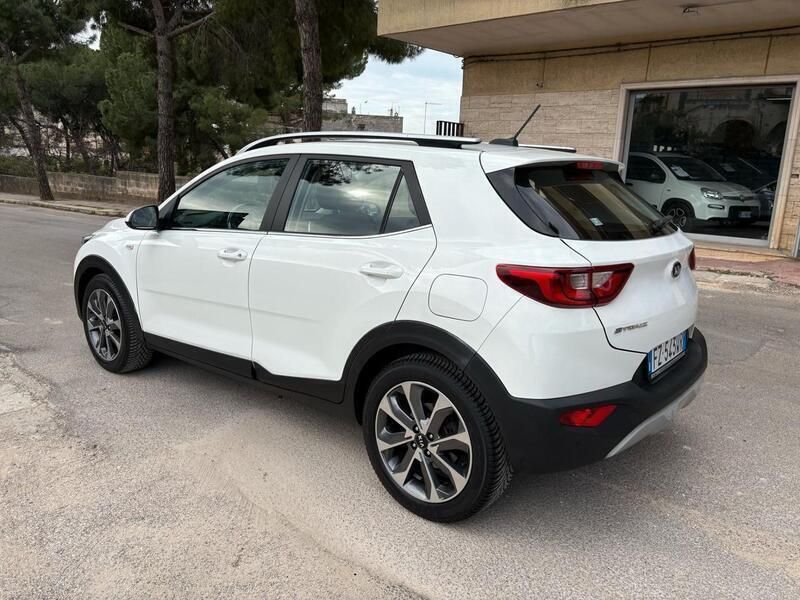 Usata Kia Stonic Style 116 CV (85 kW) 2019 Bianco SUV