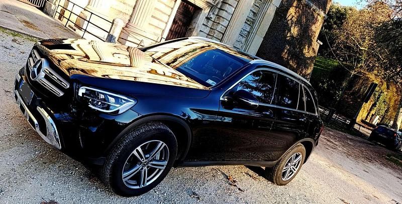 Usata Mercedes GLC300e Executive 194 CV (142 kW) 2021 Nero SUV