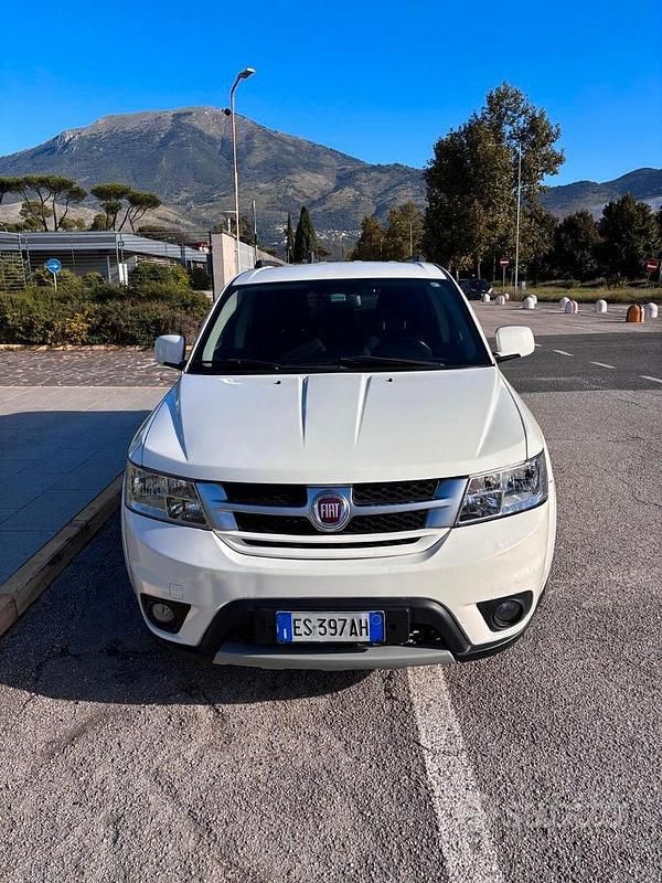 Usata Fiat Freemont Lounge 170 CV (125 kW) 2013 Bianco SUV