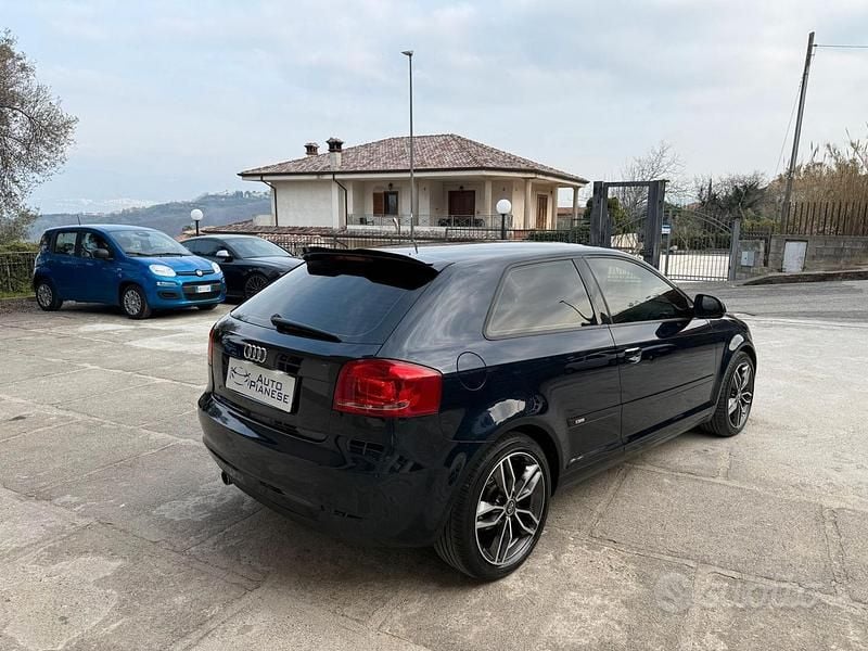 Usata Audi A3 Young 90 CV (66 kW) 2011 Blu Utilitaria