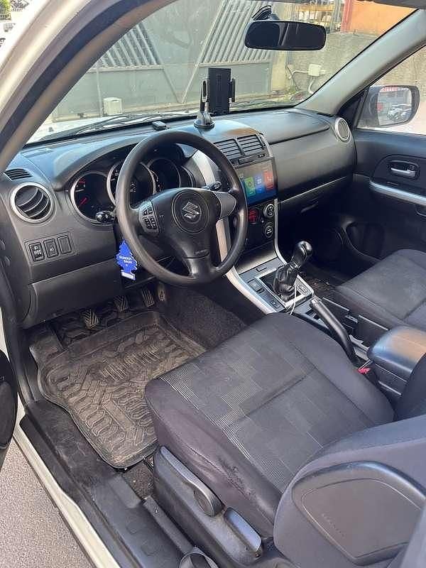 Usata Suzuki Grand Vitara 129 CV (94 kW) 2010 Bianco SUV