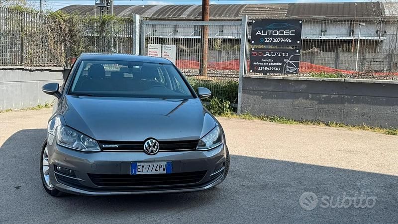 Usata VW Golf VII Highline 110 CV (80 kW) 2015 Grigio Berlina