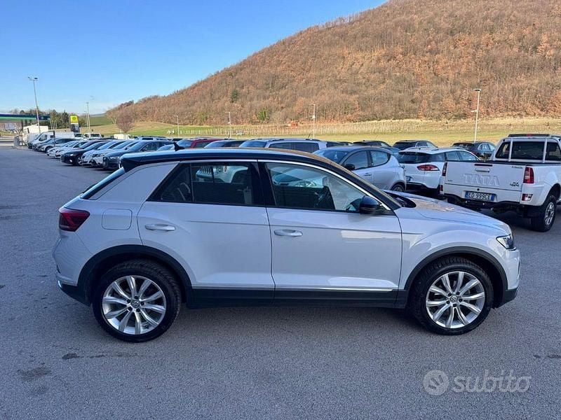 Usata VW T-Roc Advance 116 CV (85 kW) 2019 Bianco SUV
