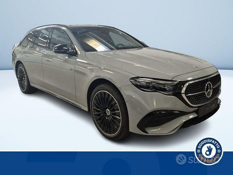 Nuova Mercedes E300 Premium Plus 312 CV (229 kW) 2025 Grigio Station wagon