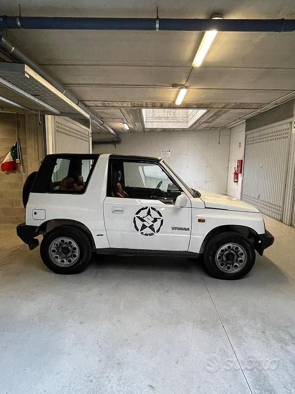 Usata Suzuki Vitara 77 CV (56 kW) 1991 Bianco Cabrio