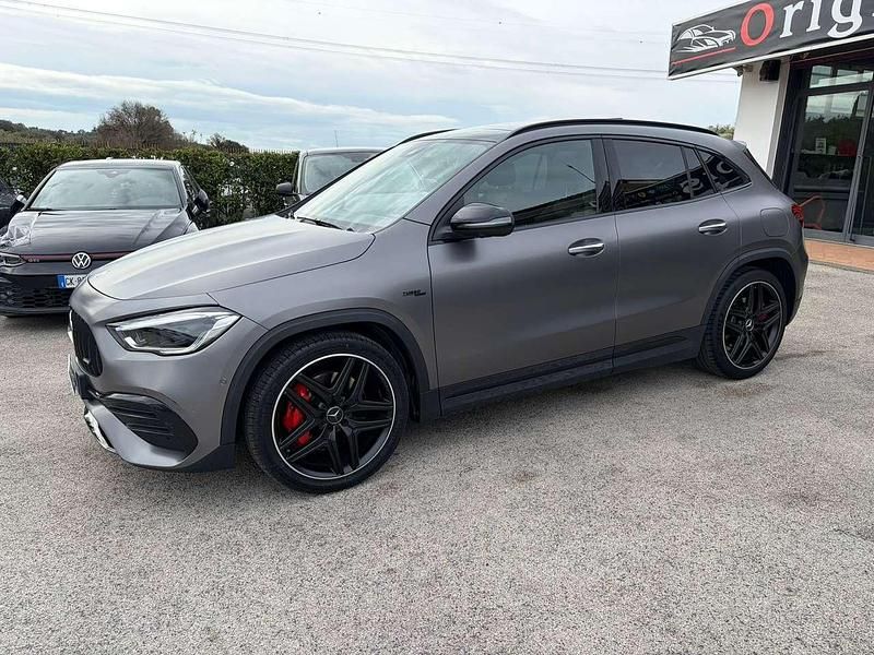 Usata Mercedes GLA35 AMG AMG 306 CV (225 kW) 2023 Magno matt SUV